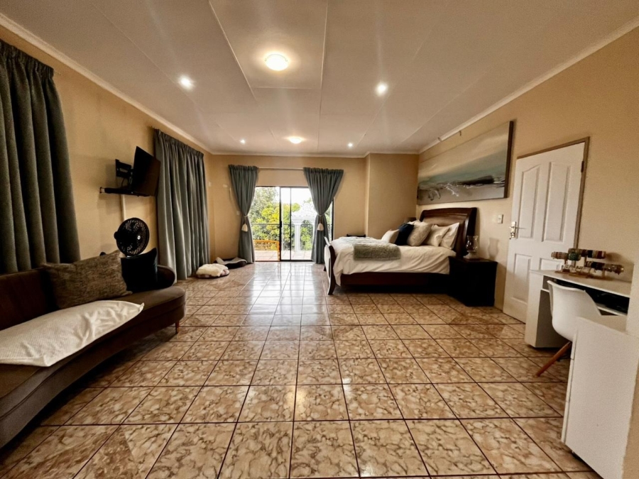 4 Bedroom Property for Sale in Safari Gardens North West